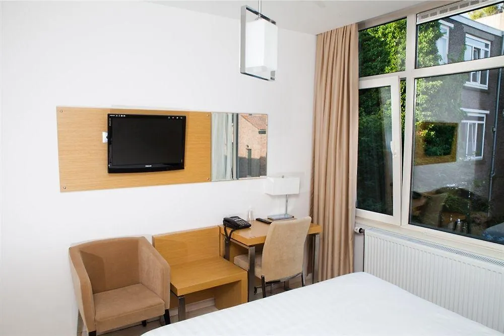 ***  Hotel Port Rotterdam Nederland